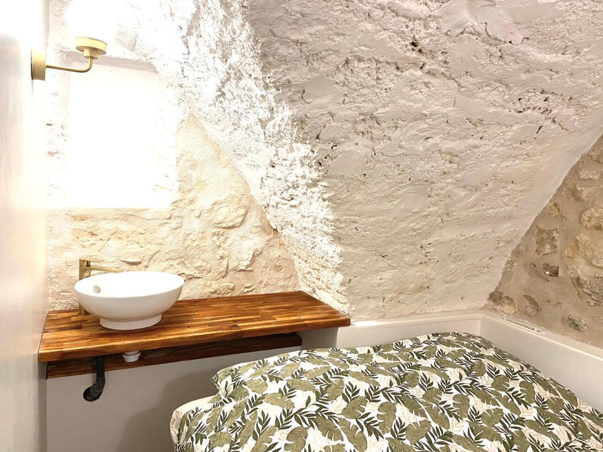Espace Le Cheval Blanc Castelnau-le-Lez Szoba fotó